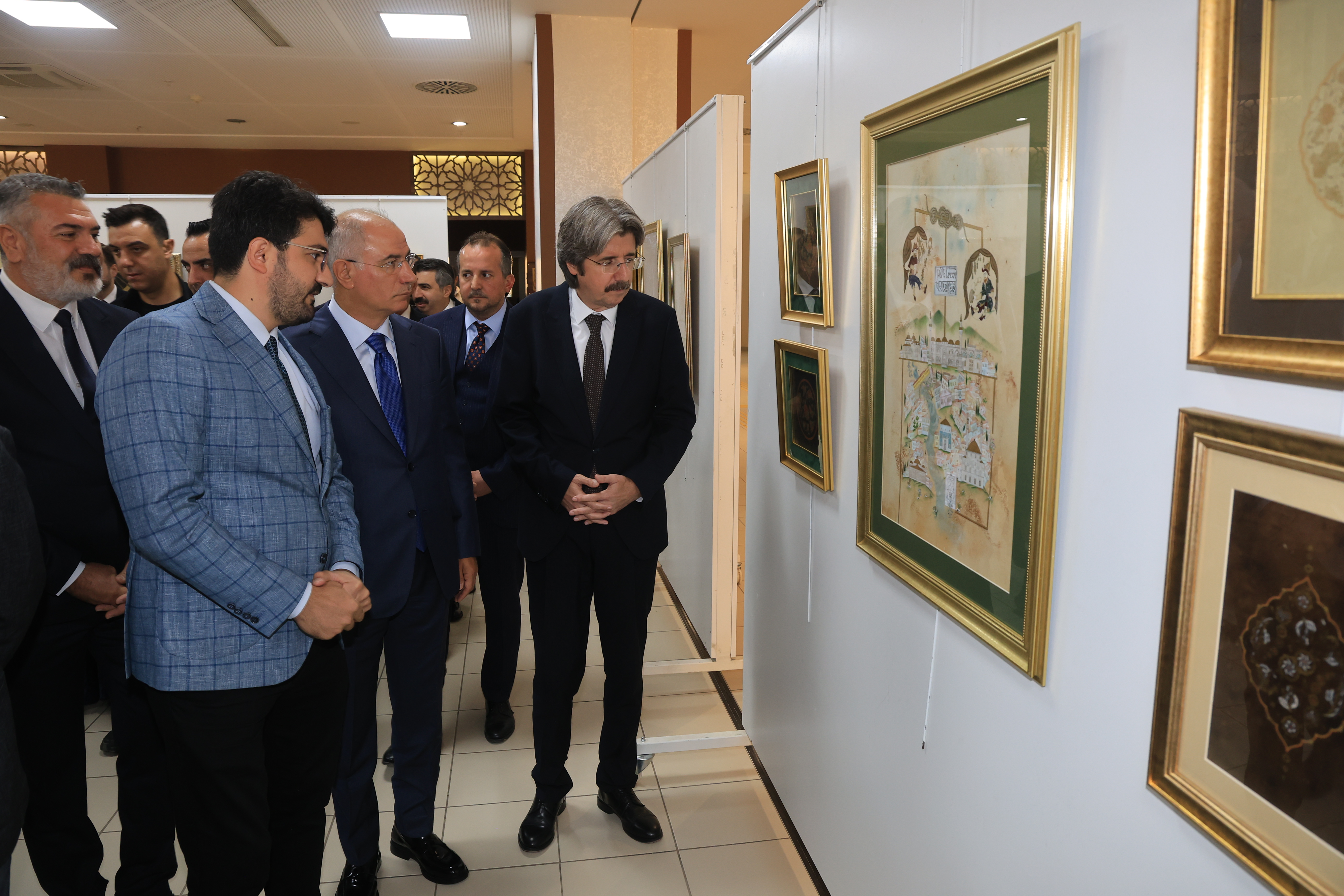 GELENEKSEL TÜRK SANATLARI BÖLÜMÜMÜZDEN AKADEMİK YIL AÇILIŞINDA KARMA SERGİ